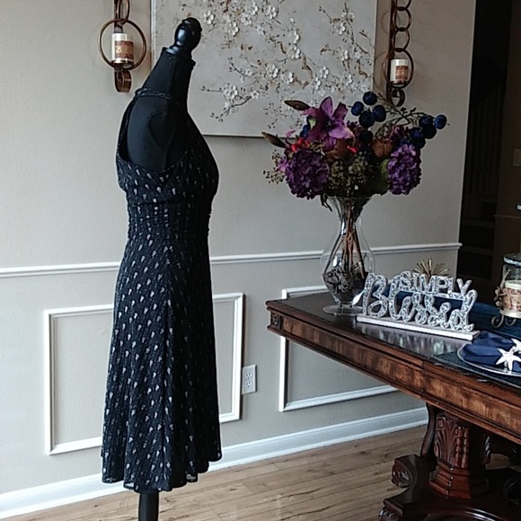 Evan Picone Black And Metallic Halter Cocktail Dress. Size 4 - Picture 12 of 17